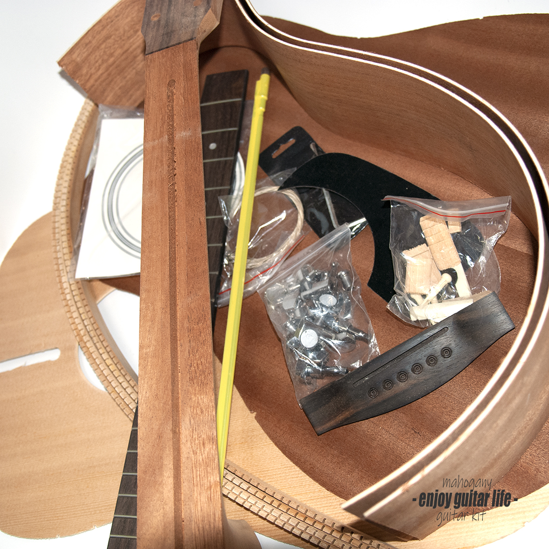 【キット】ギター ドレッドノート型 スプルーストップ マホガニーサイドバック 中級仕様 クラフト 製作系 ビルド ＜送料1500円ヤマト宅急便＞#7307