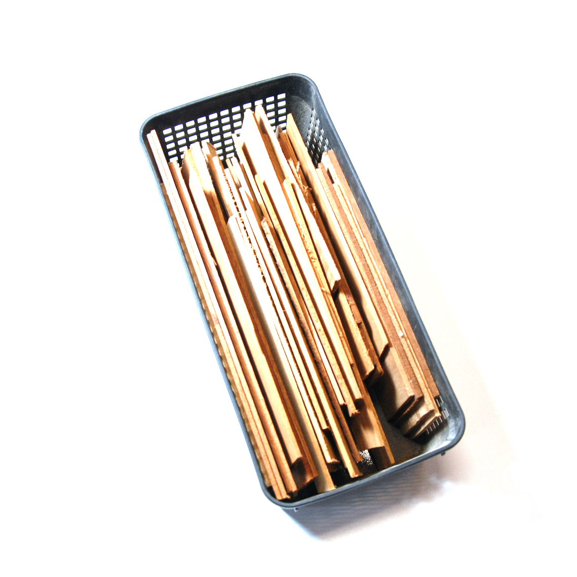 【トーンウッド端材】サイズはバラ板材 一例80Ｘ40Ｘ2mm 同梱不可 クラフト 一般木工 リペア製作系 ＜送料880円ヤマト宅急便＞限定0014