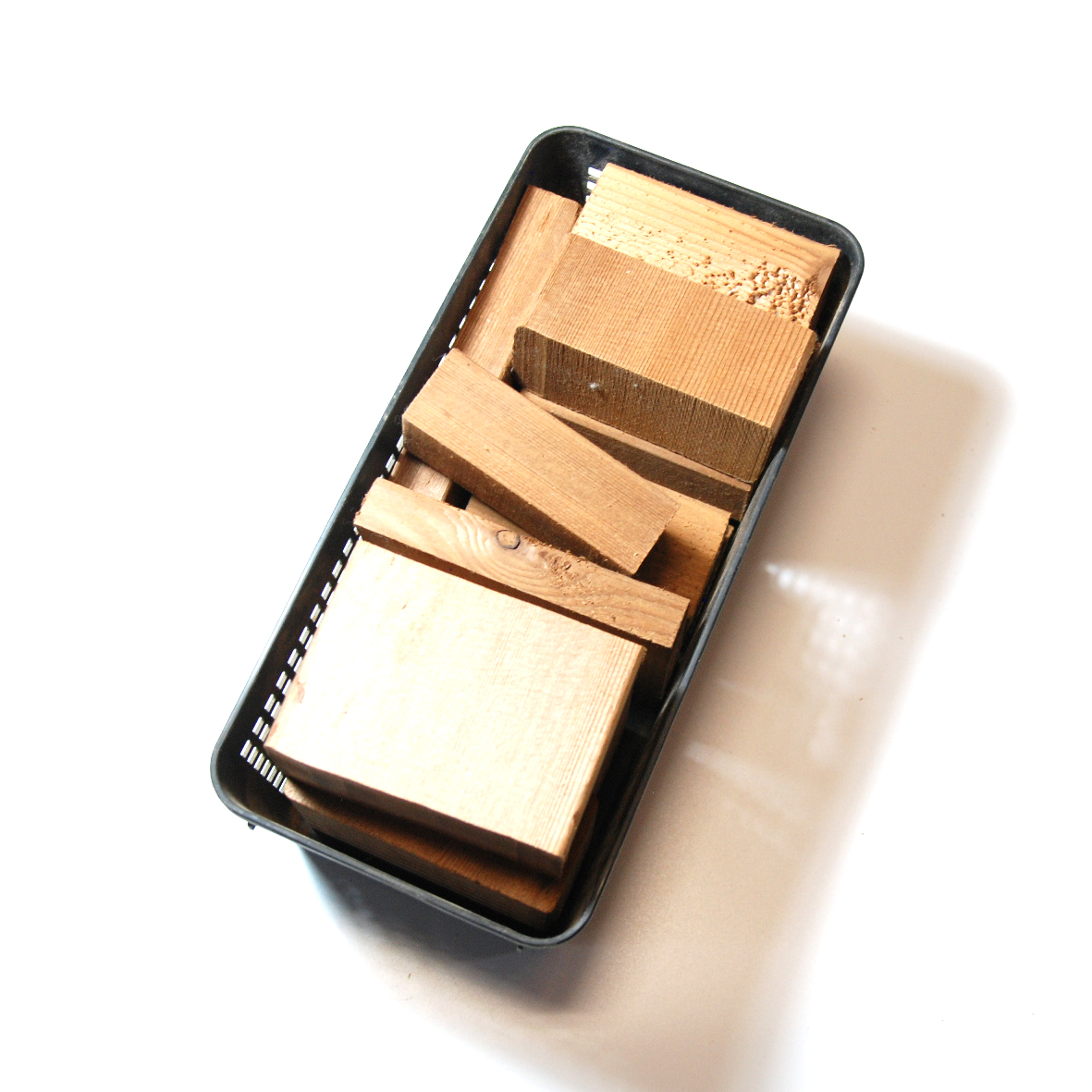 【トーンウッド端材】サイズはバラ角材 一例80Ｘ40Ｘ20mm 同梱不可 クラフト 一般木工 リペア製作系 ＜送料880円ヤマト宅急便＞限定0021