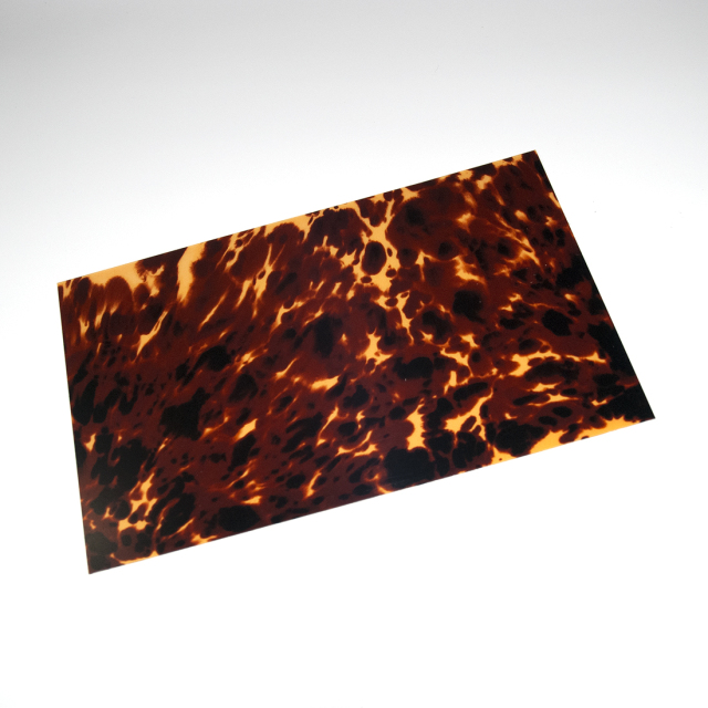 ピックガード 本べっ甲2柄