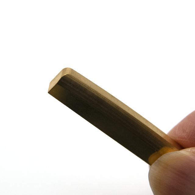 ナット ブラス カーブ 5x43.5x8.1mm