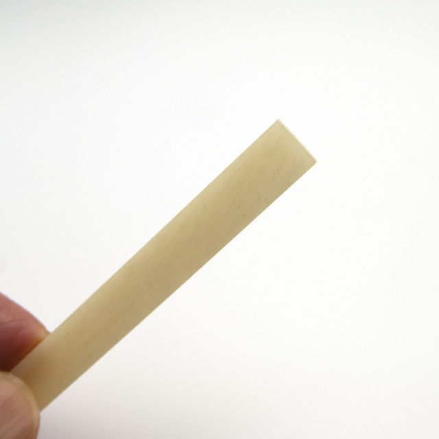 【サドル】牛骨 ボーン 無漂白 厚2.5mmx長85mmx高10mm 基準音質 音改善 定番材 リペア製作系 メンテナンス <送料200円ポスト投函>#2702