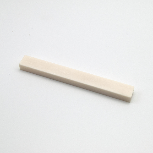 【サドル】牛骨 ボーン 漂白 厚6.2mmx長85mmx高10mm 基準音質 音改善 定番材 リペア製作系 メンテナンス <送料200円ポスト投函>#2707