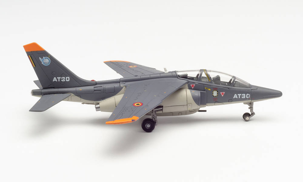 herpa wings 1/72 ベルギー軍航空部隊 アルファジェットE AT30 カゾー空軍基地