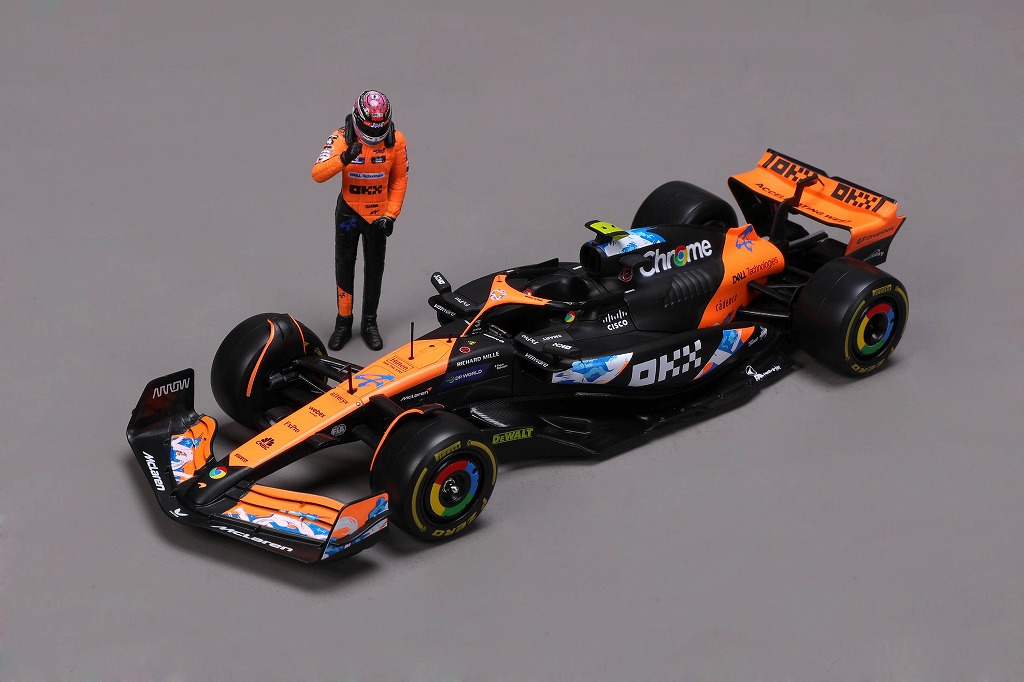 ブラーゴ f1 burago McLaren マクラーレン　2台セット ブラーゴ f1 burago McLaren マクラーレン 2台セット ブラーゴ