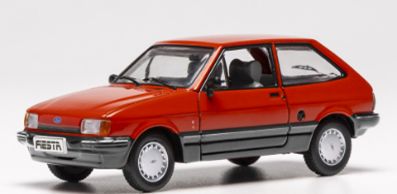 [予約]ixo(イクソ) 1/43 (ダイキャスト製) フォード フィエスタ Mk2 1.4 ギア 1984 レッド