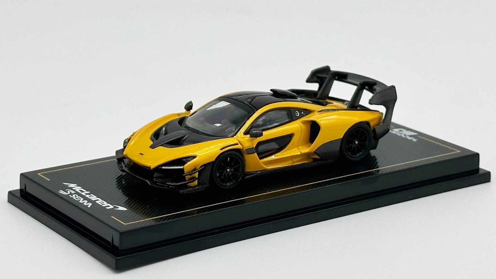 CM・MODEL(CMモデル) 1/64 (ダイキャスト製) Mclaren Senna GTR 台湾限定