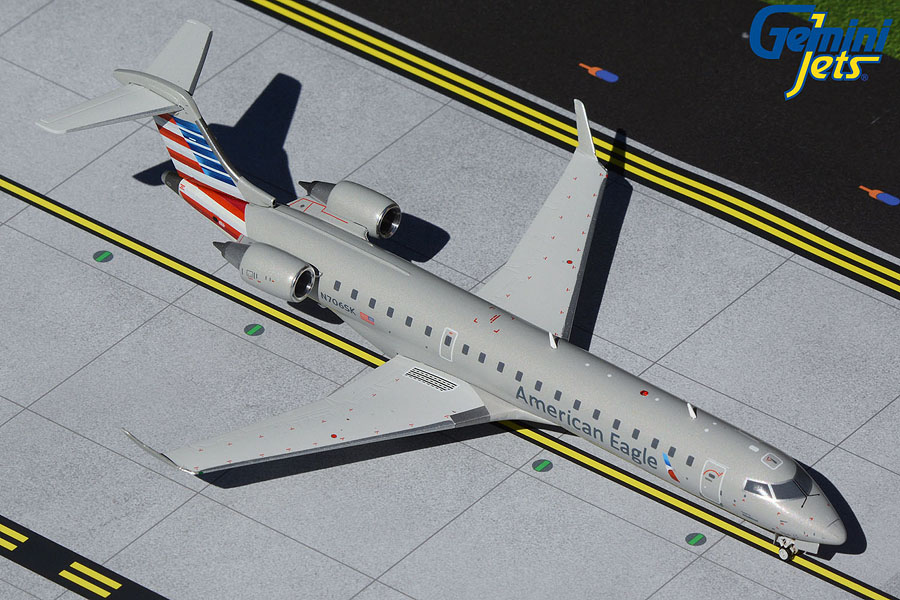 Gemini Jets 1/200 (ダイキャスト製) CRJ700ER アメリカンイーグル N706SK