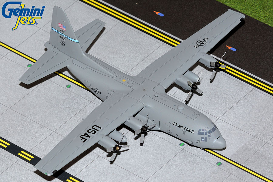 Gemini Jets 1/200 (ダイキャスト製) C-130H アメリカ空軍 90-1057 デラウェア空軍州兵