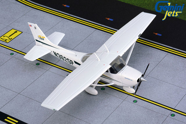Gemini General Aviation 1 72 セスナ 172sp スカイホーク N362sp ガリバー