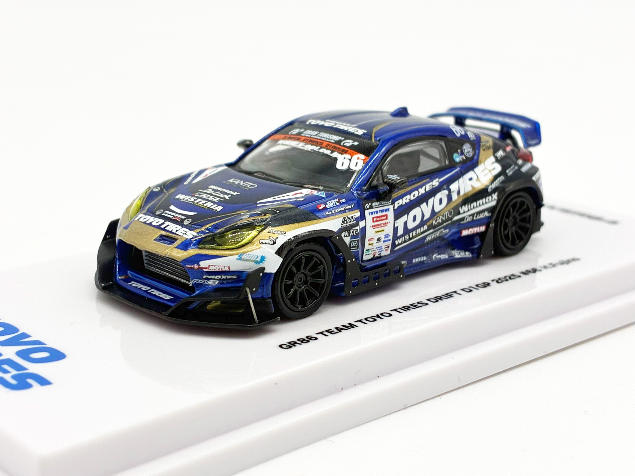 GULLIVER64 (ガリバー64) 1/64 (ダイキャスト製) GR86 Team Toyo Tires
