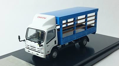REALSOC 1/64 いすゞ NQR75 トラック マーケット トラック ジャッキ付