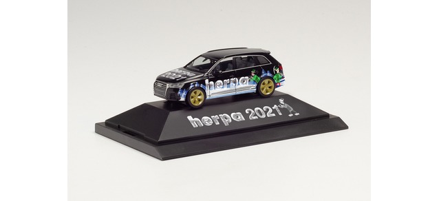 herpa Cars&Trucks 1/87 アウディ Q7 "ヘルパ クリスマスモデル 2021"