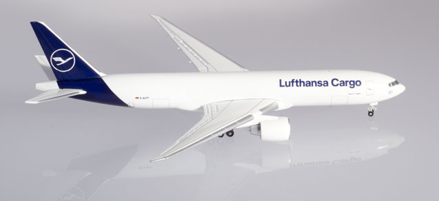 herpa wings 1/500 (ダイキャスト製) 777F ルフトハンザ Cargo