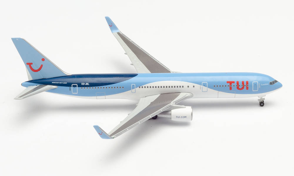 Boeing 767-300 飛行機模型 herpa scale 1:500（Herpa Wings 1