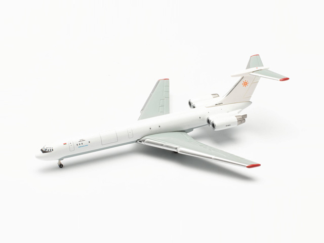 herpa wings 1/500 (ダイキャスト製) IL-62MF ラーダ・エアラインズ EW-450TR