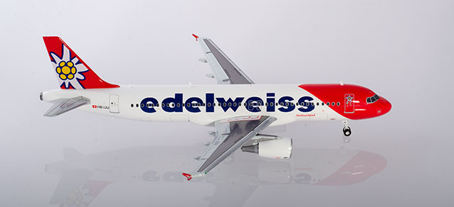 herpa Airbus A320 エデルワイス 1/500 herpa Airbus A320 エデルワイス 1/500