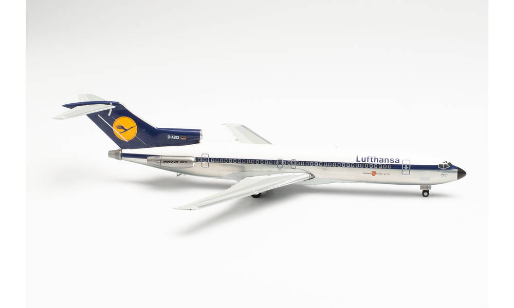 herpa wings 1/200 727-200 ルフトハンザ航空 D-ABCI “Karlsruhe“