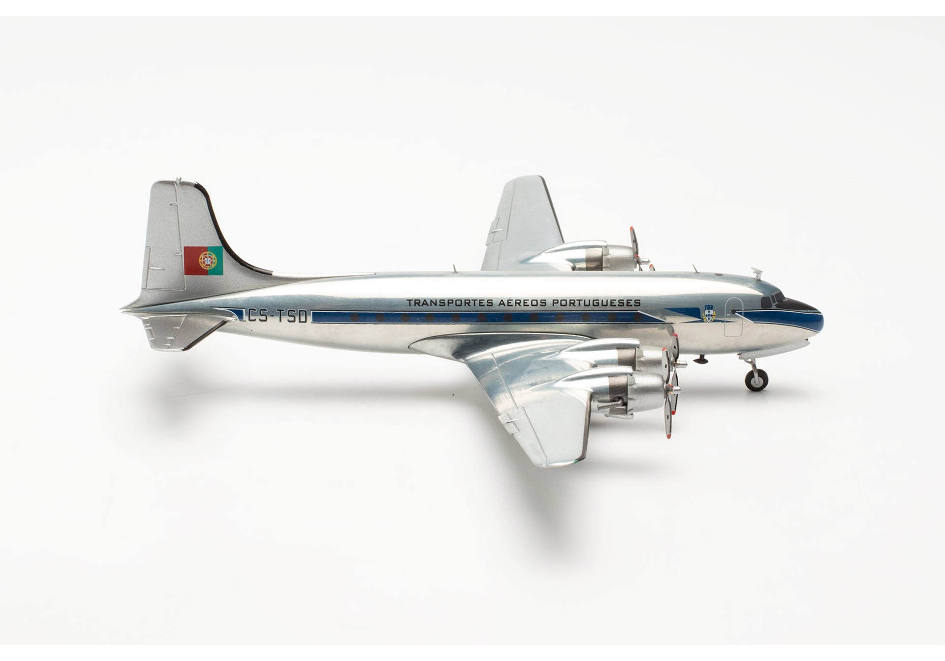 1/200 DC-4 TAPポルトガル航空 CS-TSD [HE572453] herpa wings 1/200 DC-4 TAPポルトガル航空 CS-TSD ガリバー