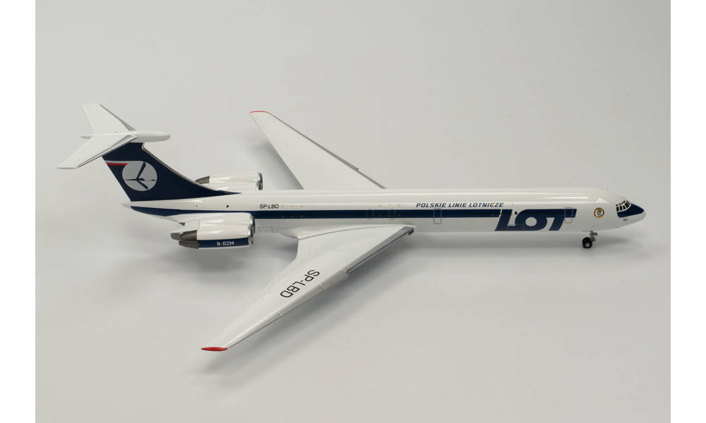 herpa wings 1/200 IL-62M LOTポーランド航空 “Wladyslaw
