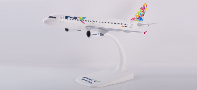 herpa wings 1/200 (プラスチック製) A320 ゴウエア EC-MQH ※スナップ