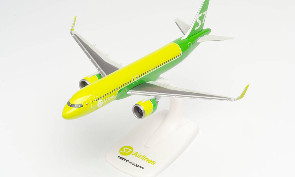 herpa wings 1/200 (プラスチック製) A320neo S7航空 VP-BWT ※スナップフィット