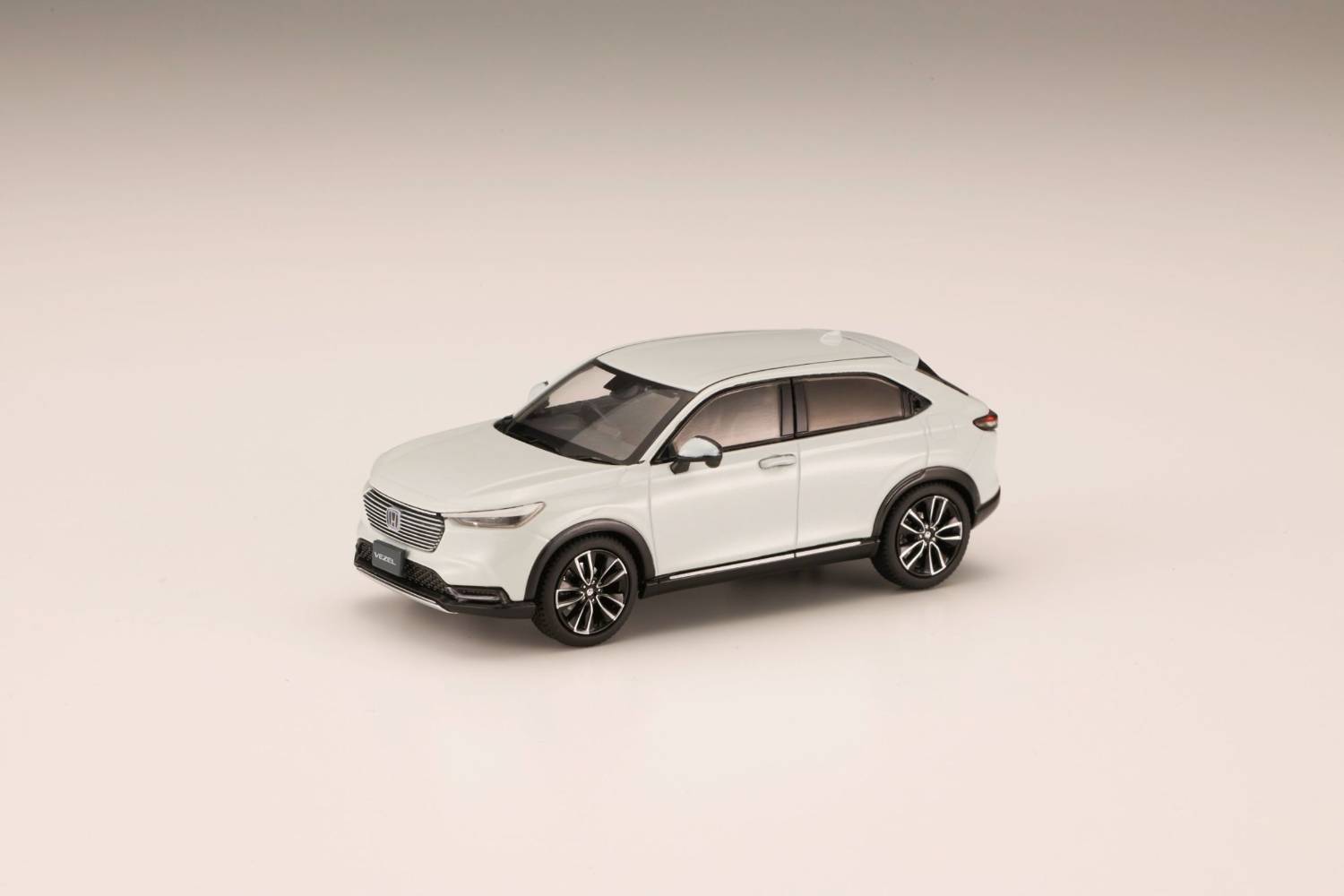 予約 ホビージャパン 1 43 ホンダ ヴェゼル 21 プレミアムサンライトホワイト パール ガリバー