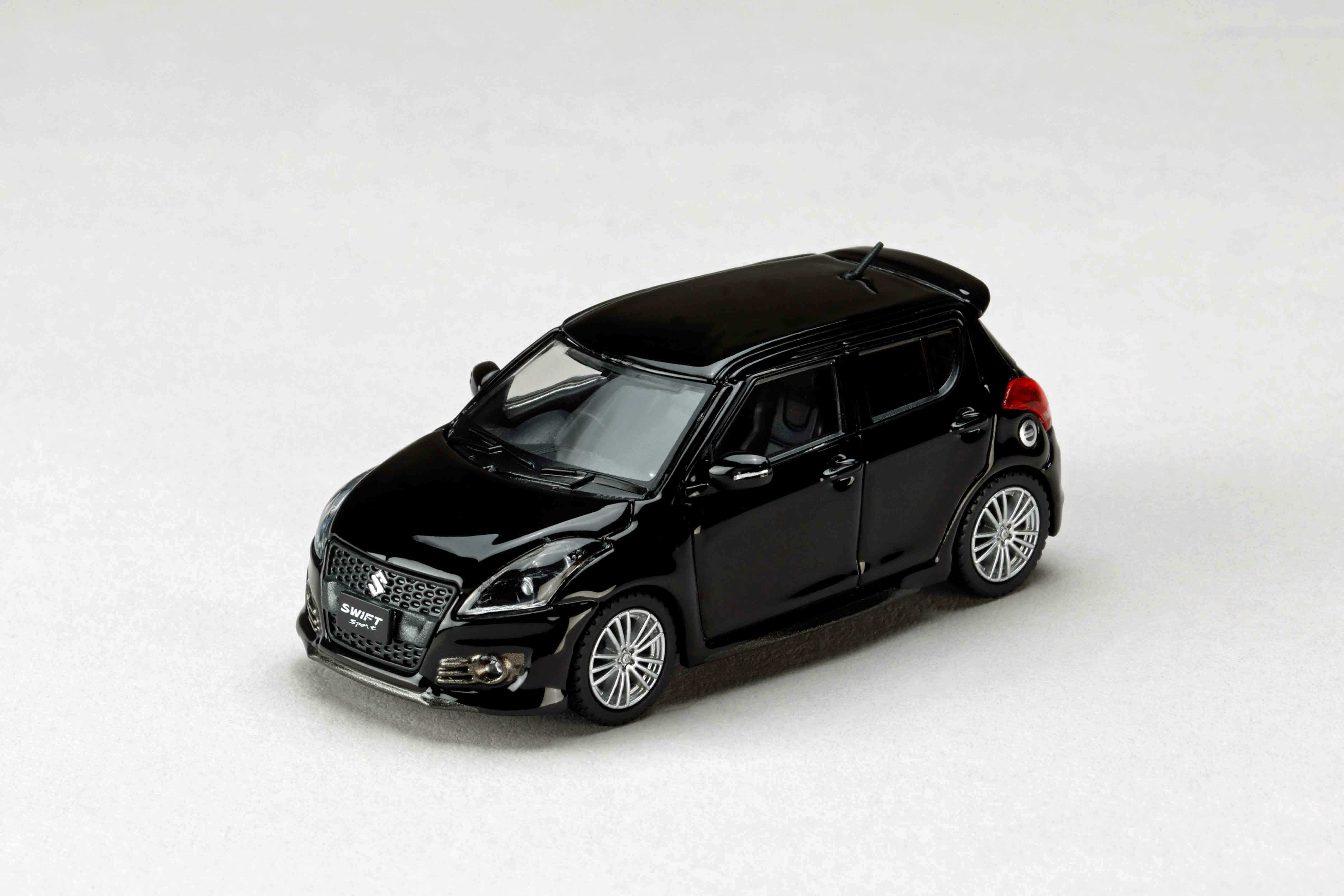 [予約]ホビージャパン 1/64 (ダイキャスト製) スズキ スイフトスポーツ (ZC32S) 純正オプション装着車 スーパーブラックパール