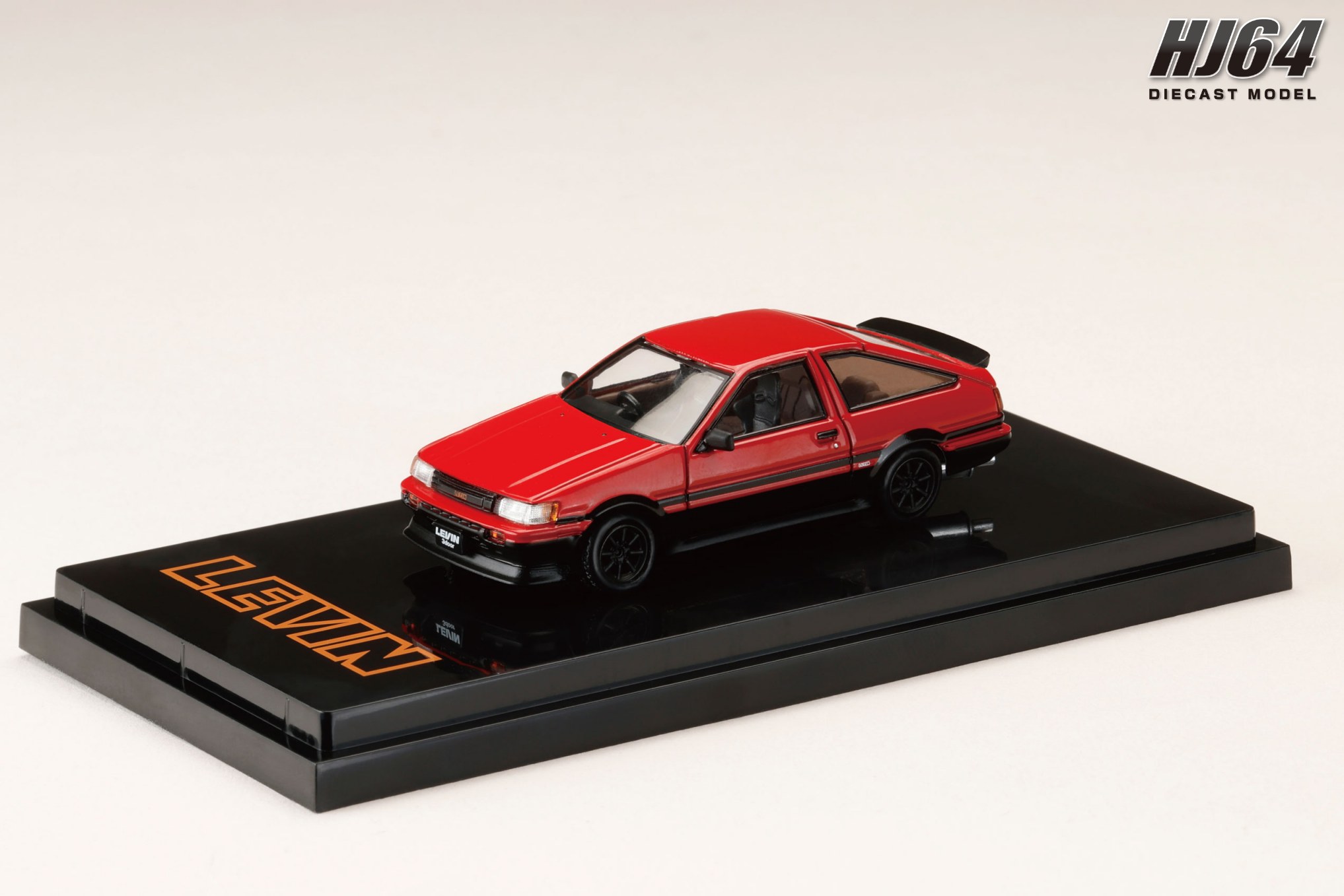 [予約]ホビージャパン 1/64 (ダイキャスト製) Toyota COROLLA LEVIN AE86 3DOOR カスタムバージョン 1983 レッド/ブラック