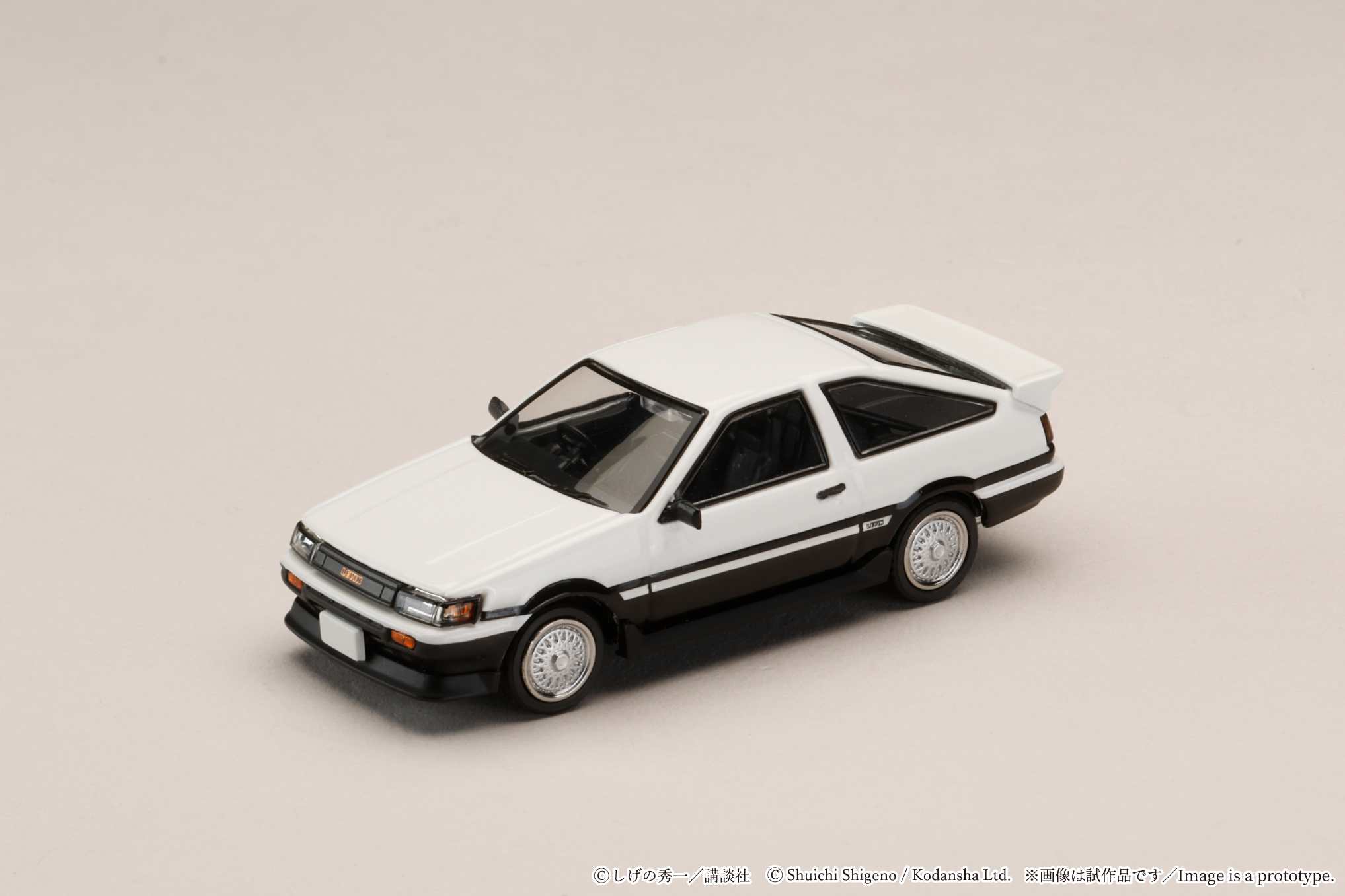 [予約]ホビージャパン 1/64 (ダイキャスト製)  Toyota COROLLA LEVIN (AE86)/頭文字D  秋山 渉 VS 藤原 拓海