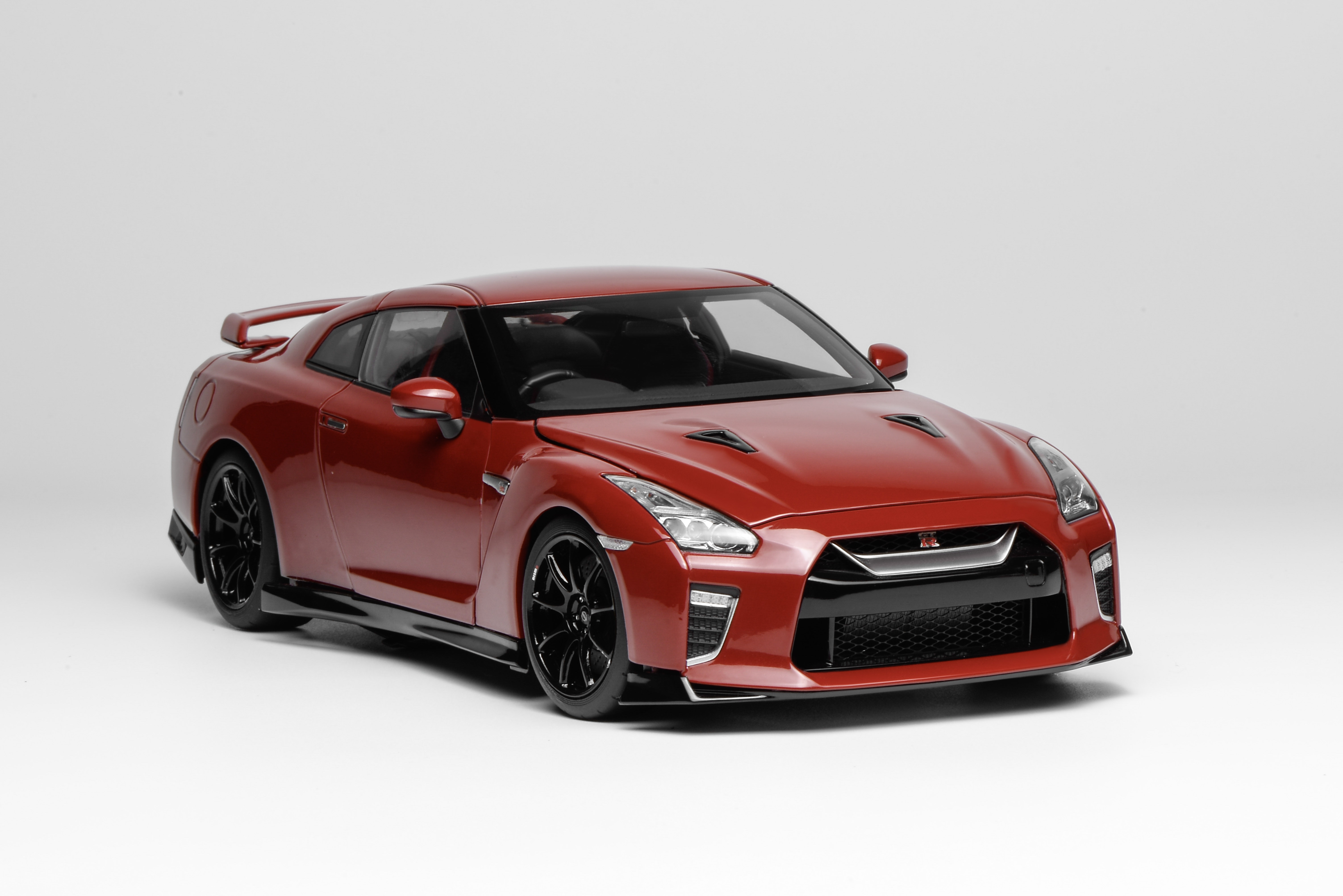 Nissan GT-R R/C 赤 GT－R レッド系（赤）の中古車を探すなら【グーネット】