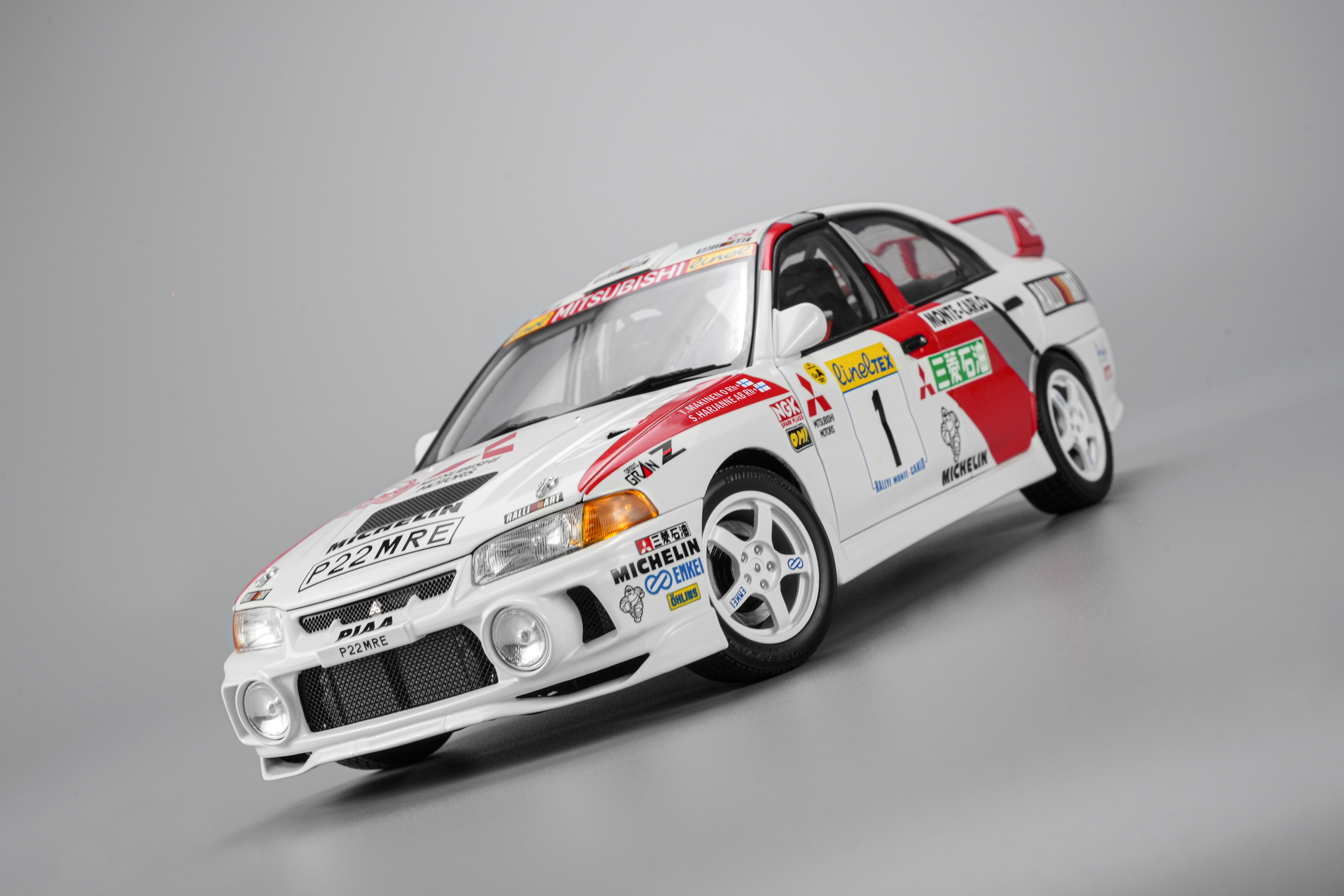 [予約]MOTORHELIX(モーターへリックス) 1/18 (ダイキャスト製) 三菱 Lancer Evolution IV GSR Monte Carlo