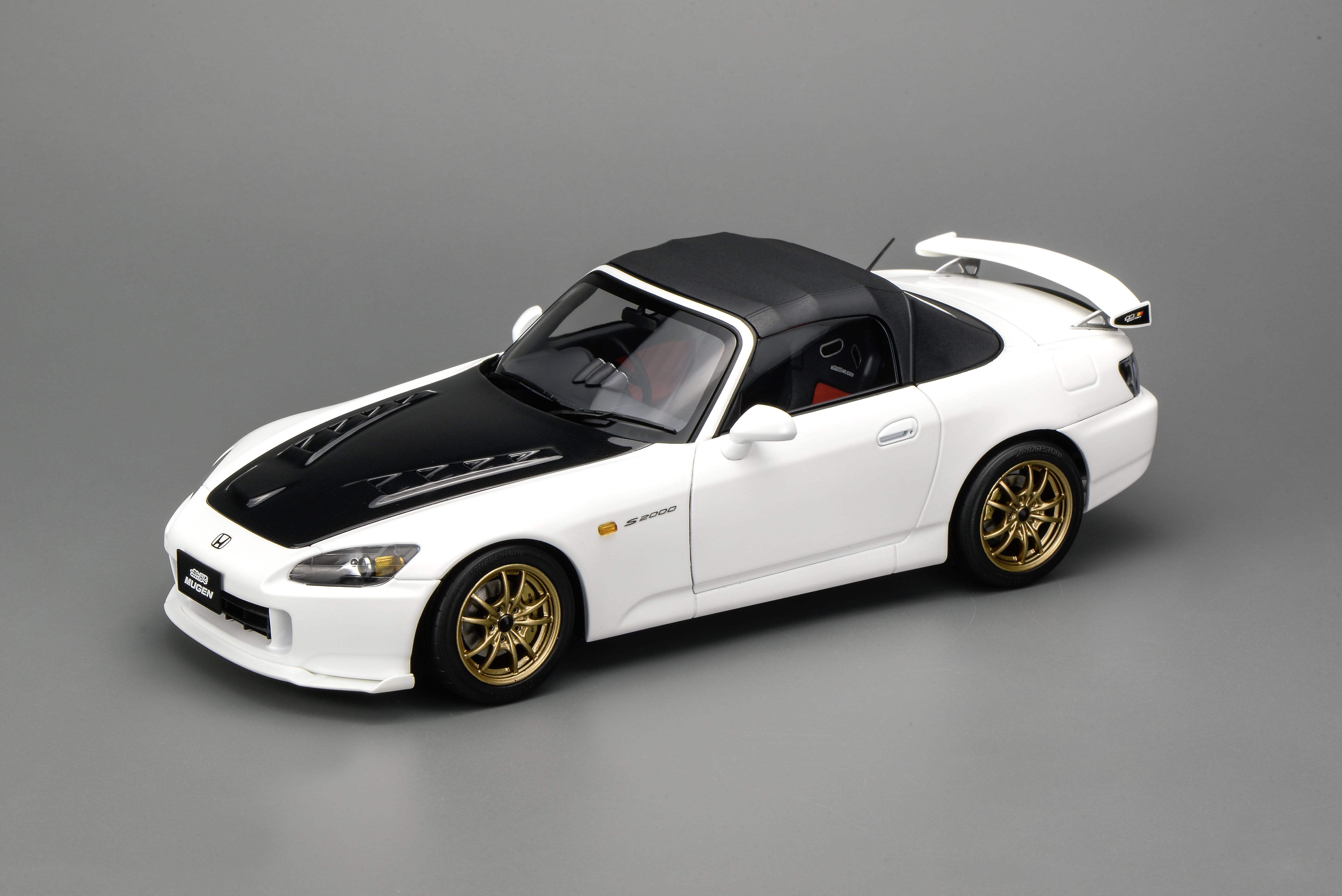 [予約]MOTORHELIX(モーターへリックス) 1/18 (ダイキャスト製) Honda S2000（AP2） MUGEN Platinum White Pearl
