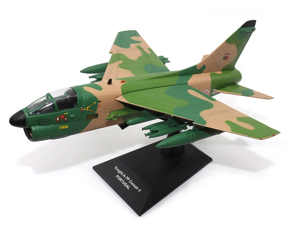 Militaria 1/72 (ダイキャスト製) ヴォート A-7P コルセア II ポルトガル空軍