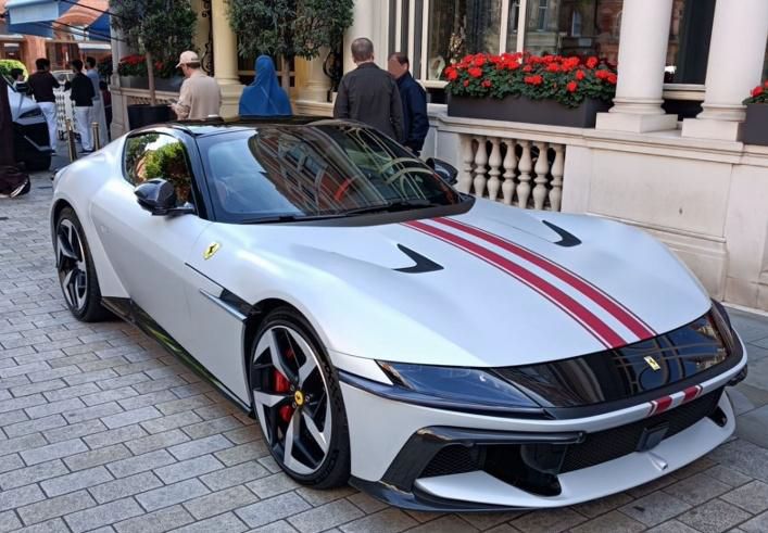 BBR MODELS 1/18 (レジン製) Ferrari 12Cilindri Coupe Bianco Onda