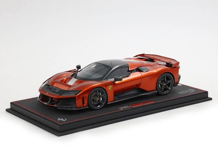 [予約]BBR MODELS 1/18 (レジン製) Ferrari F80 carbon optional Rame Mica and carbon -silver wheels ※ケース無