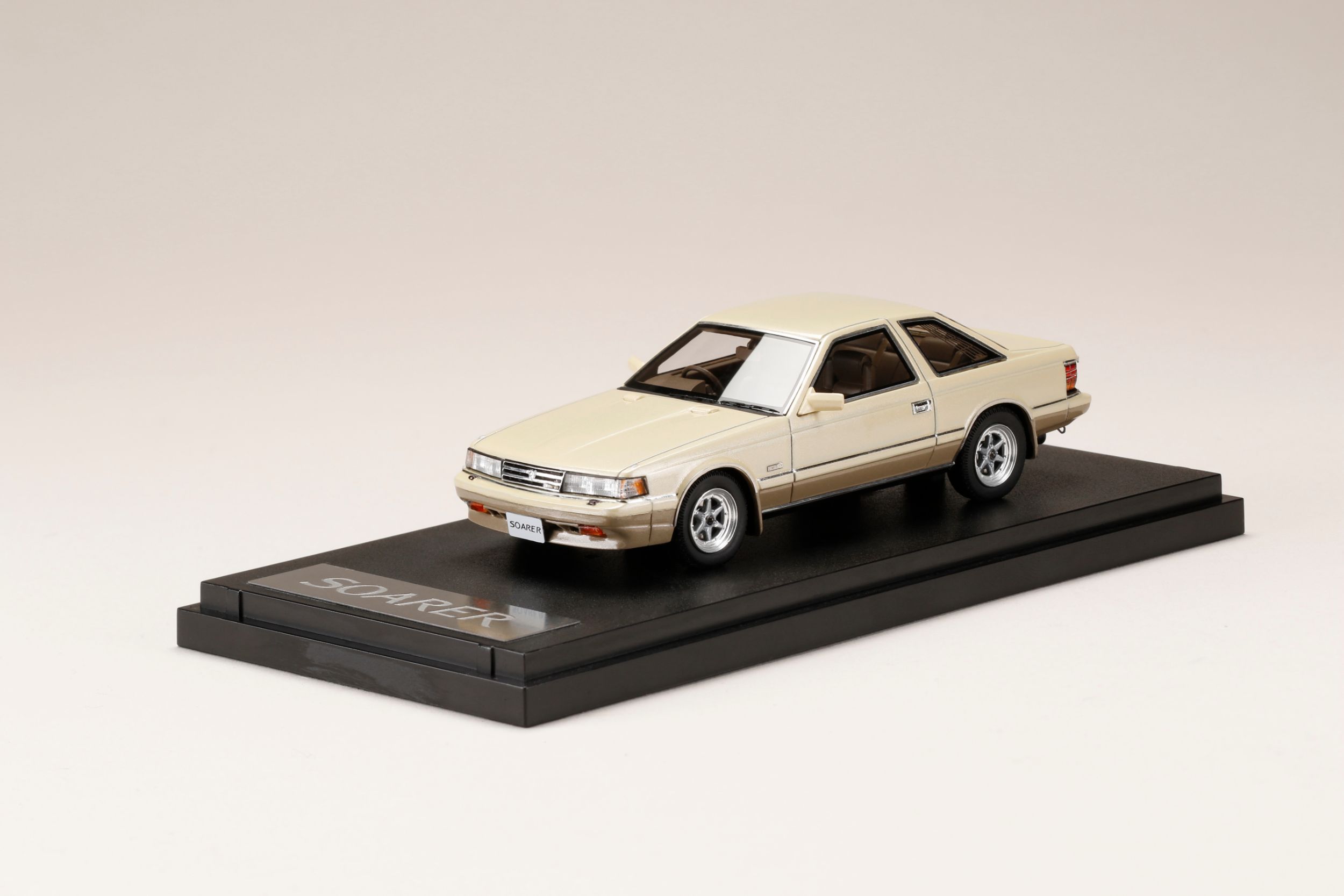 Mark43 マーク43 1 43 トヨタ ソアラ 2 8gt Limited Z10 カスタムバージョン1984 リミテッドパールトーニング ガリバー