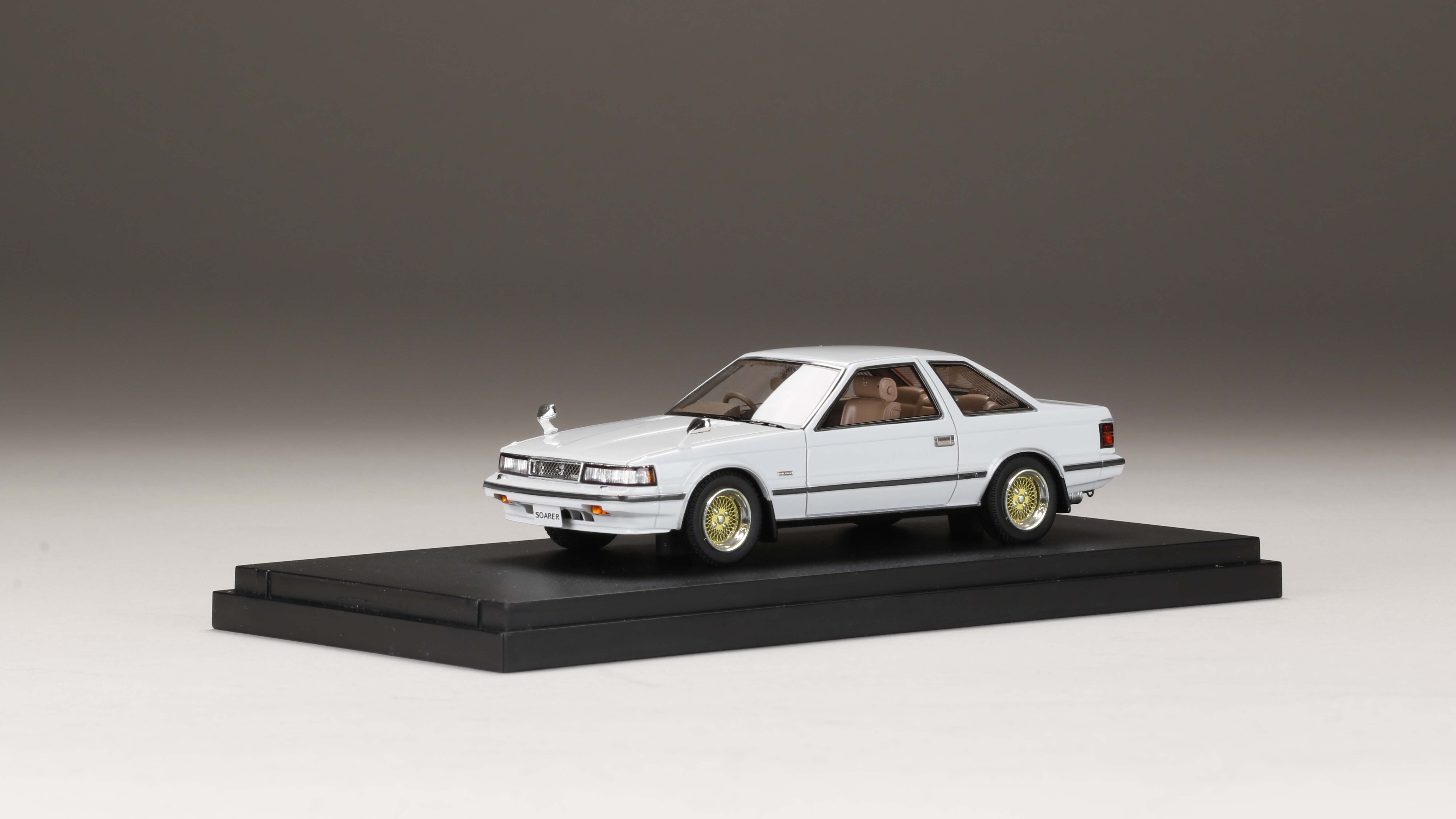 MARK43（マーク43） 1/43 トヨタ ソアラ 2800GT-Extra　カスタムバージョン スーパーホワイト