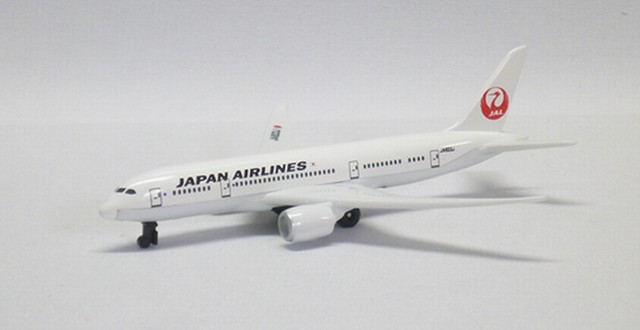787-8 JAL ドリームライナー ガリバー