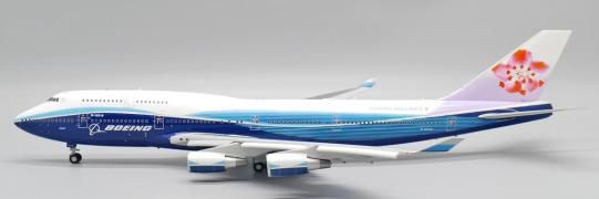 予約]JC WINGS 1/200 (ダイキャスト製) 747-400 China Airlines