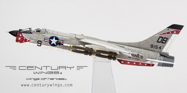 CenturyWings 1/72 (ダイキャスト製) F-8E クルーセイダー