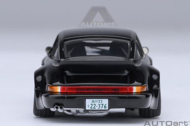 AUTOart 1/18 ポルシェ 911 （930） ターボ 「湾岸ミッドナイト