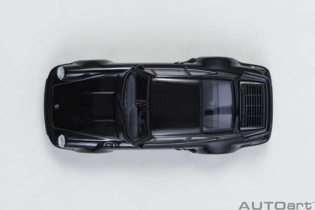 湾岸ミッドナイト オートアート 911(930) AUTOart 1/18 ポルシェ 911 （930） ターボ 「湾岸ミッドナイト