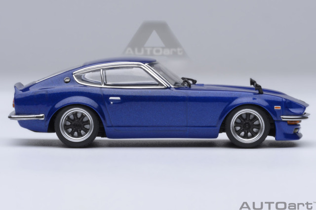 AUTOart オートアート 1/64　「湾岸ミッドナイト」 3種セット AUTOart 1/64 日産 フェアレディZ （S30） 「湾岸ミッドナイト