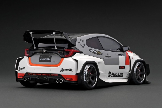 [予約]ignition model（イグニッションモデル） 1/18 PANDEM GR YARIS (4BA) White