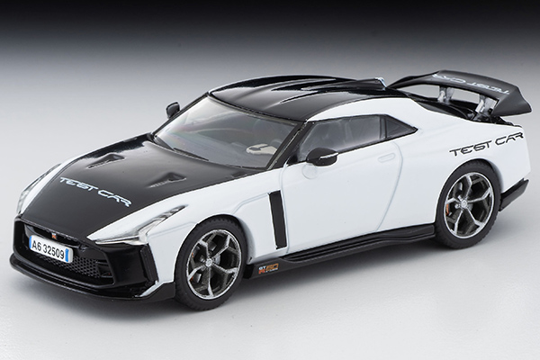 トミカリミテッドヴィンテージネオ 1/64 Nissan GT-R50 by Italdesign テストカー（白）