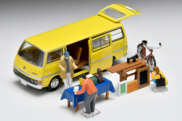 トミカリミテッドヴィンテージネオ 1/64 (ABS樹脂・PVC製・ダイキャスト製) ジオコレ64 ＃カースナップ25a フリーマーケット（日産 ホーミー（黄）付属）