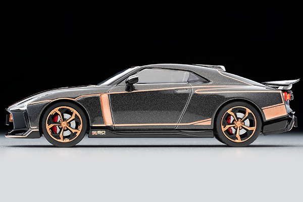 トミカリミテッドヴィンテージネオ 1/64 Nissan GT-R50 by