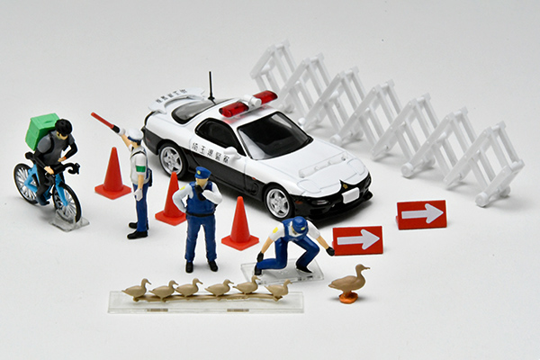 トミカリミテッドヴィンテージネオ 1/64 ジオコレ64 ＃カースナップ16b 警察2（マツダ RX-7 パトロールカー 埼玉県警察付属）