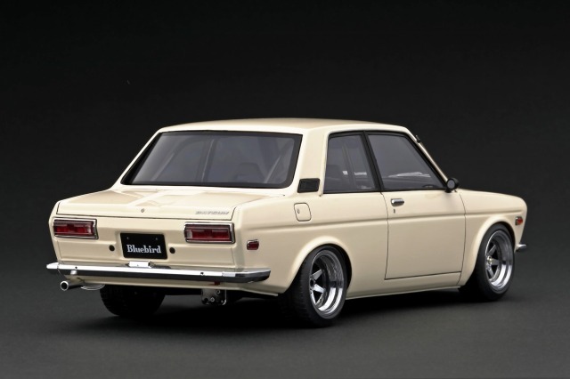 予約]ignition model（イグニッションモデル） 1/18 Datsun Bluebird 